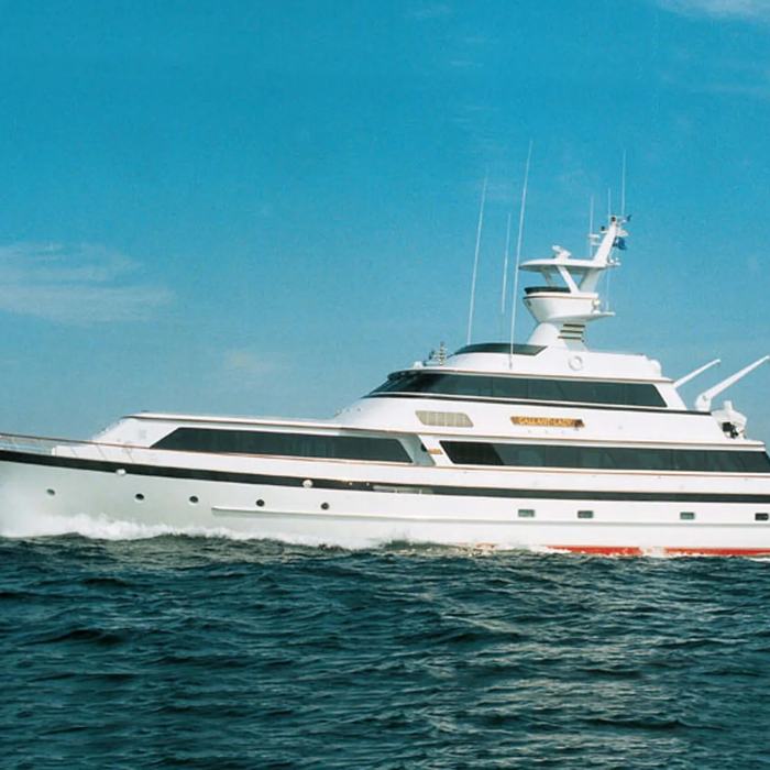 Lady Sandals yacht exterior 2