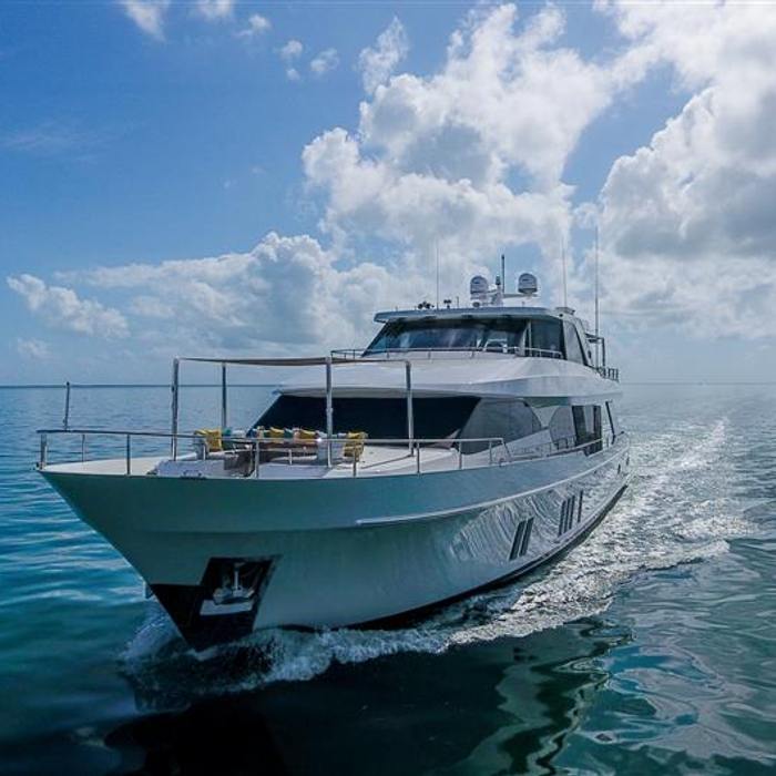 Sea N Sea yacht exterior 2