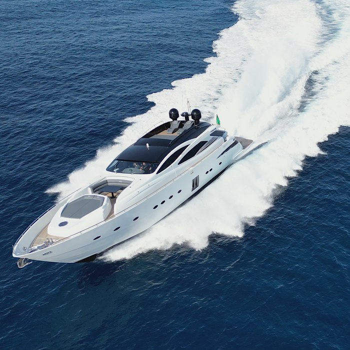 Thyke III yacht exterior 2