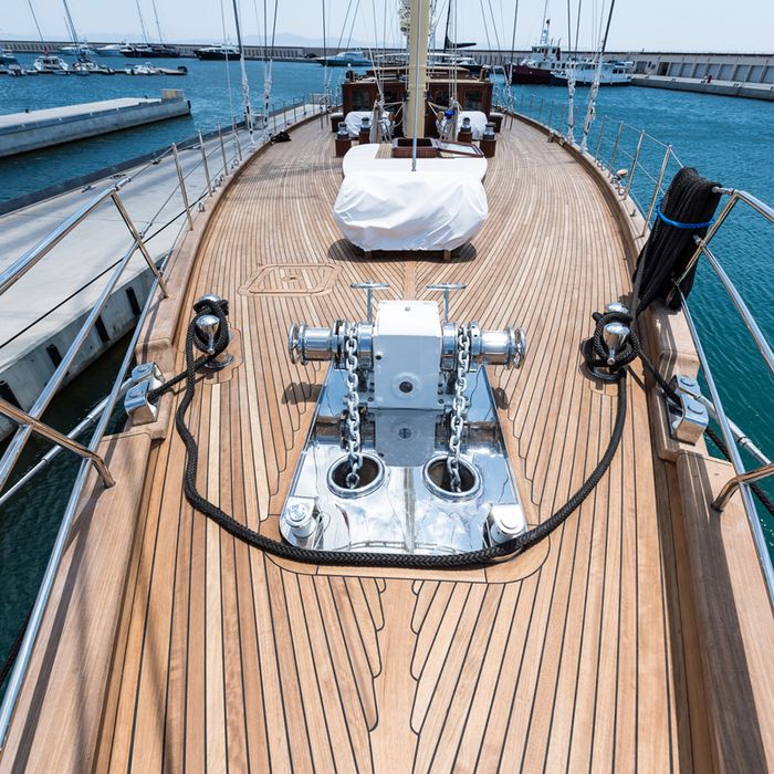 RHEA yacht exterior 2