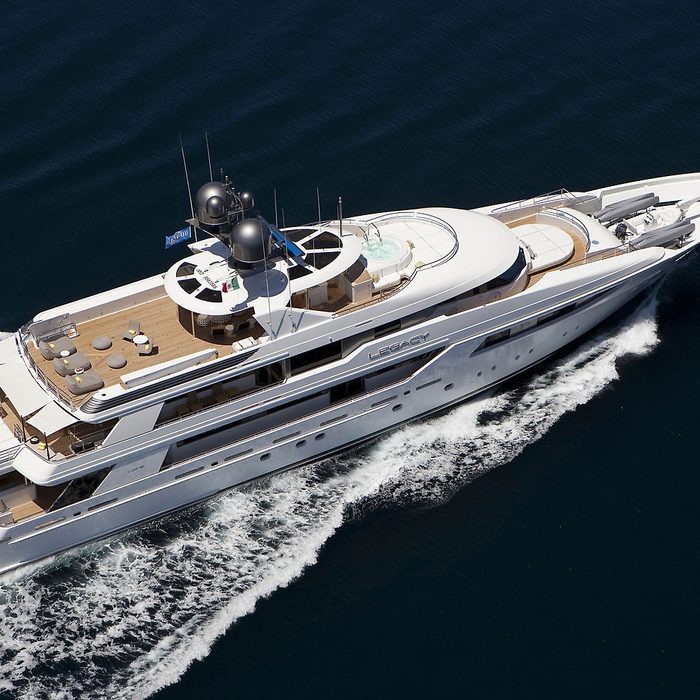 Maison Blanche yacht exterior 2