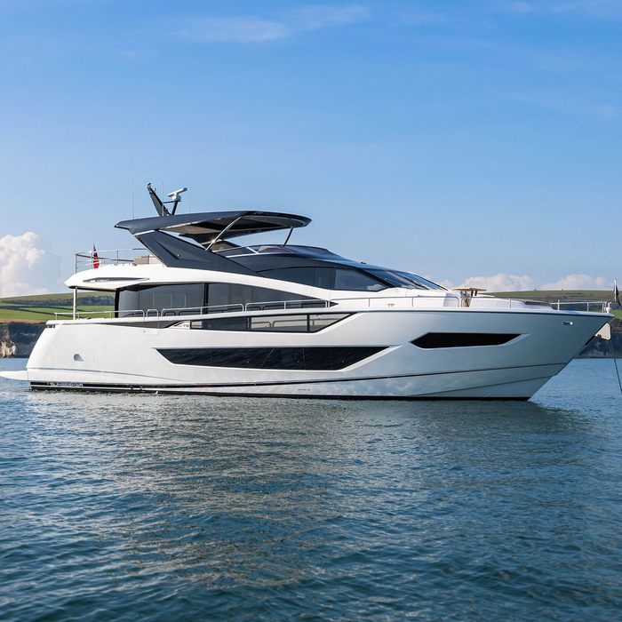 Moonlight yacht exterior 2