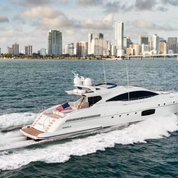 Sayonara yacht exterior 2
