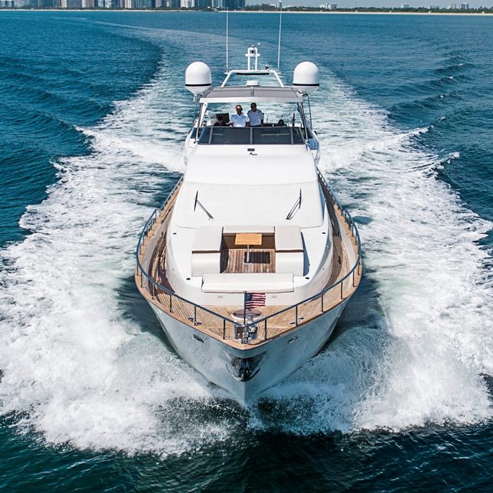 Elizee yacht exterior 104