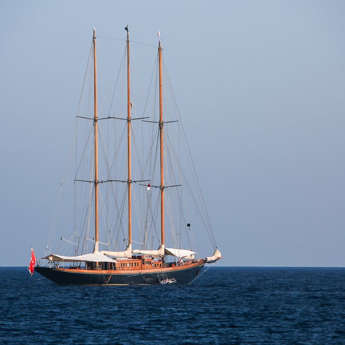 Creole yacht exterior 2