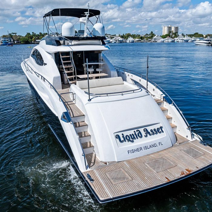 Liquid Asset yacht exterior 122