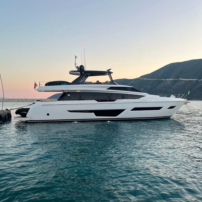 Club B yacht exterior 2