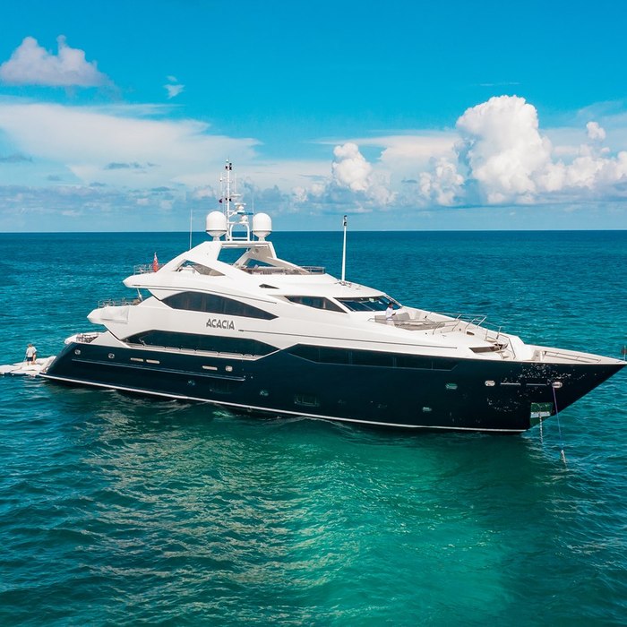 Acacia yacht exterior 1