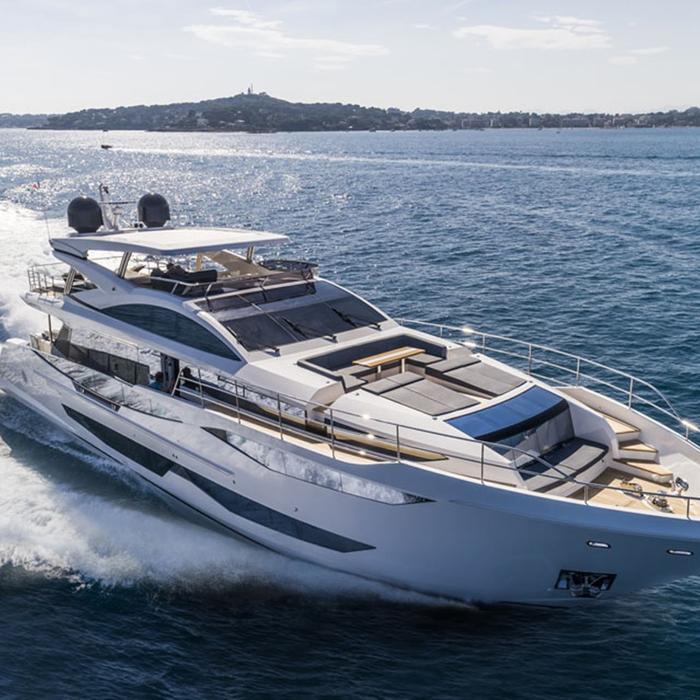 Thetis 5 yacht exterior 2