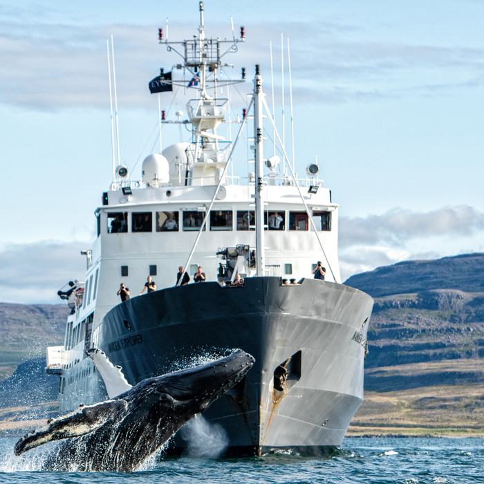Nansen Explorer yacht exterior 2