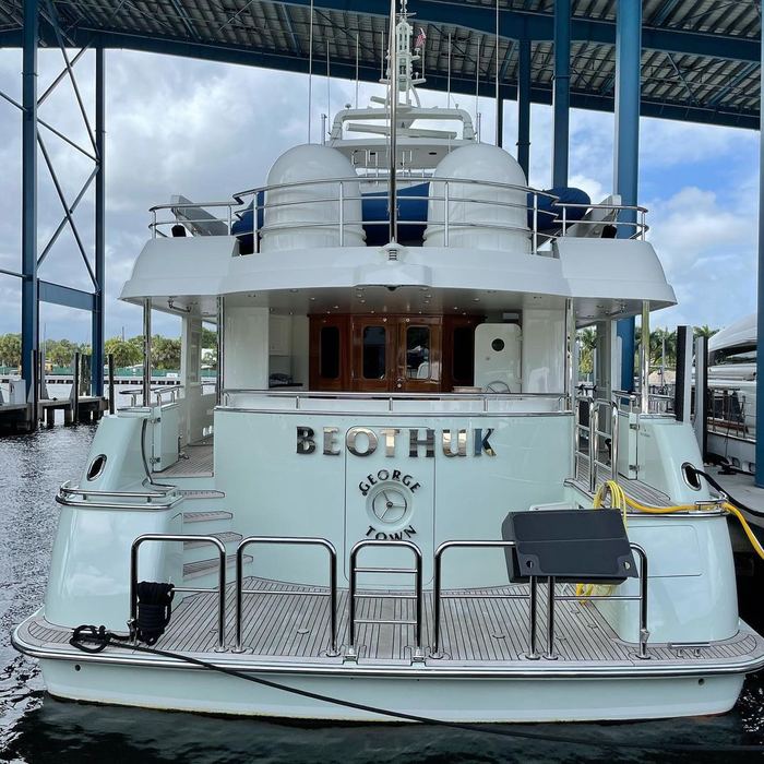 Beothuk yacht exterior 2
