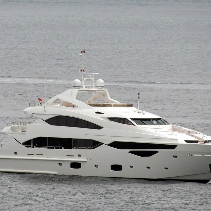 Begham yacht exterior 3