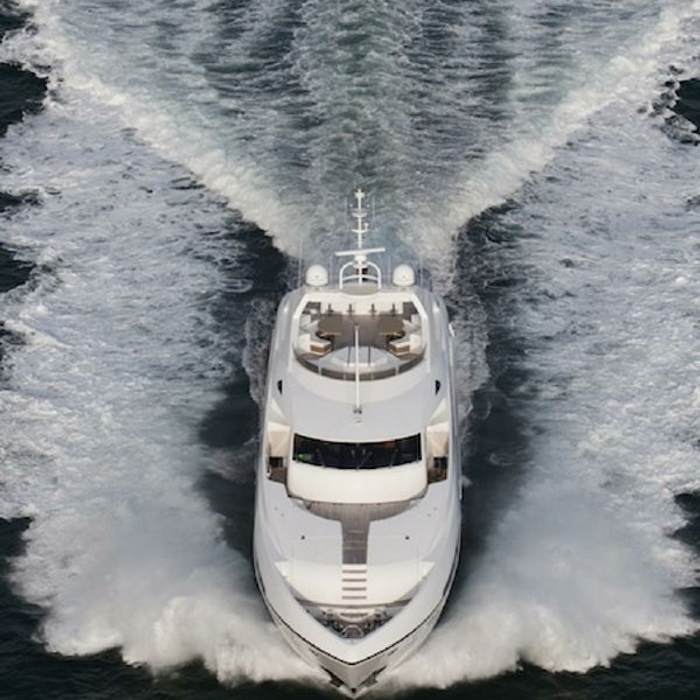 Lucien yacht exterior 2