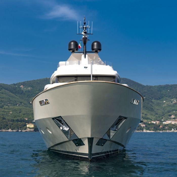 Anything Goes V yacht exterior 37