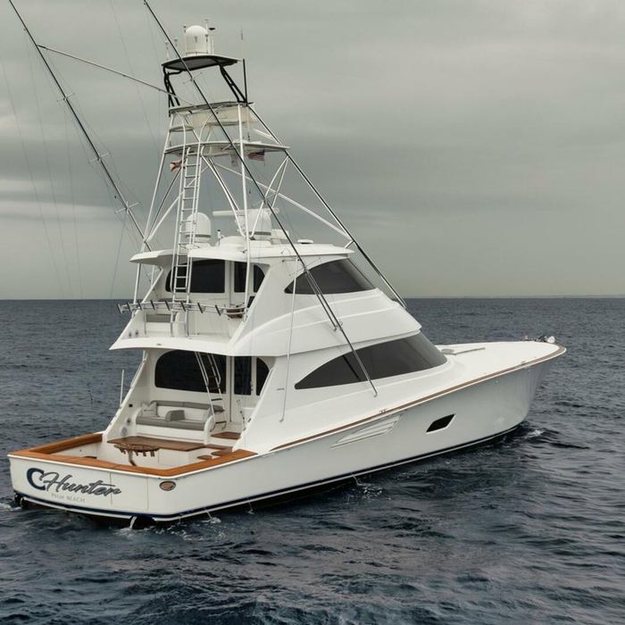 Reel Cents yacht exterior 2