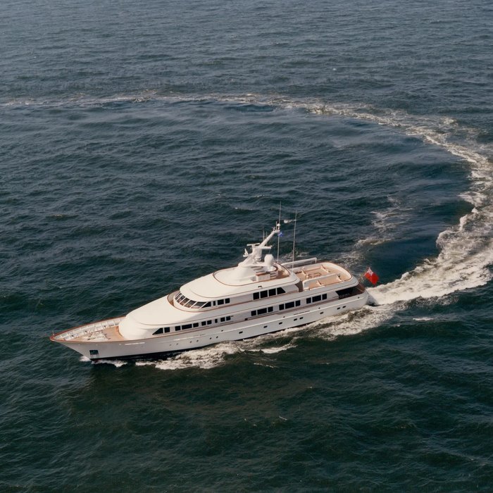 Aurora yacht exterior 2