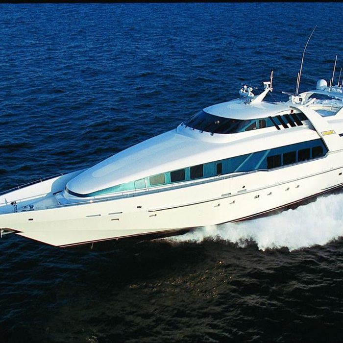 Moonraker yacht exterior 2