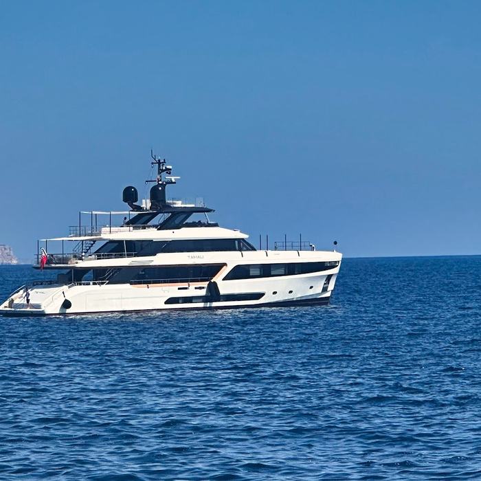 Tamali yacht exterior 2