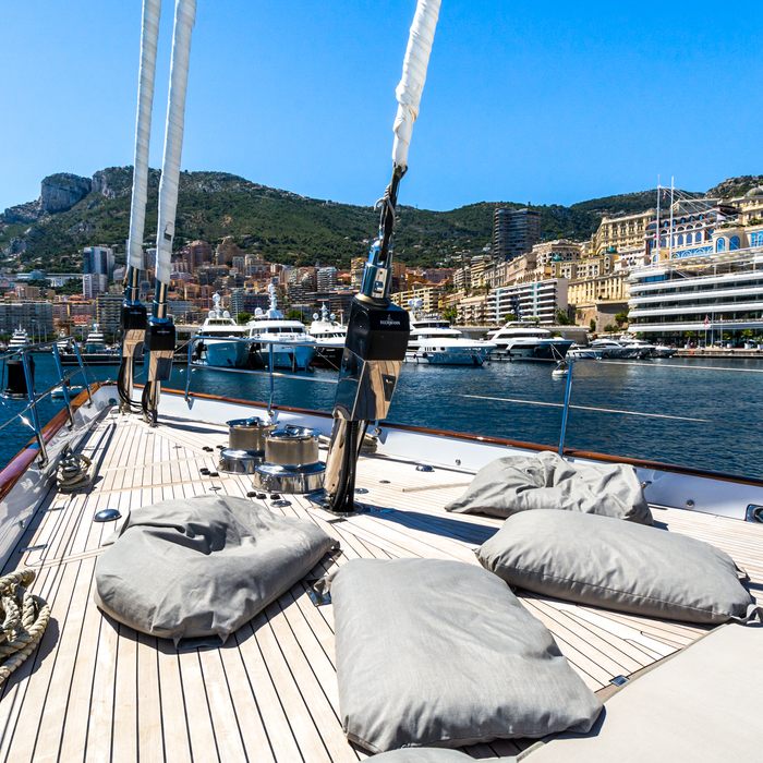 Favourite Child yacht exterior 2