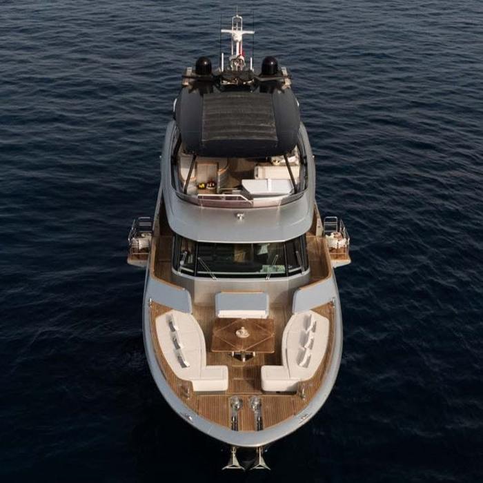 Venus yacht exterior 2