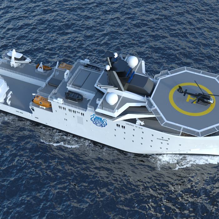 RV6000 yacht exterior 2