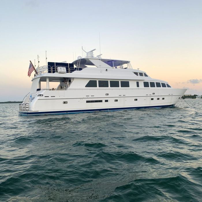 Park Place yacht exterior 2