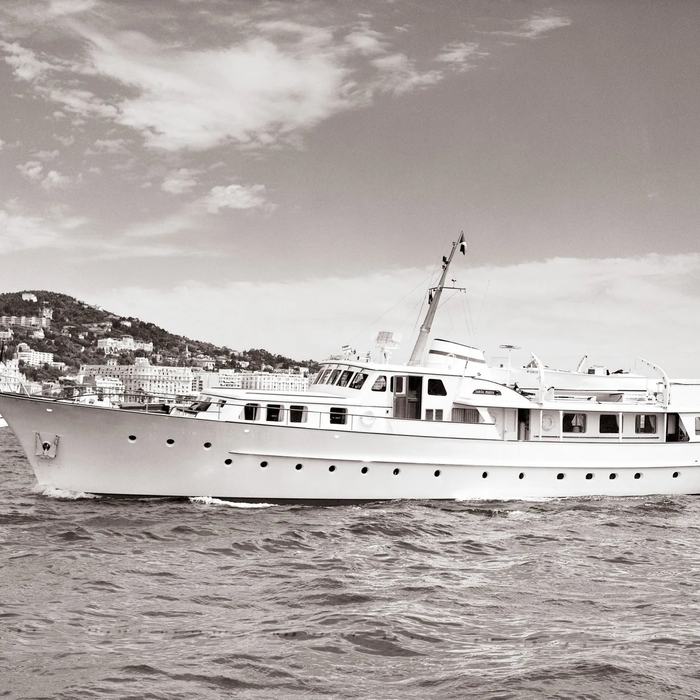 Santa Maria yacht exterior 2
