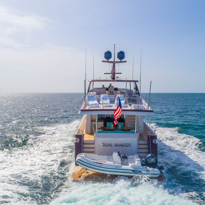 Deal Maker yacht exterior 32