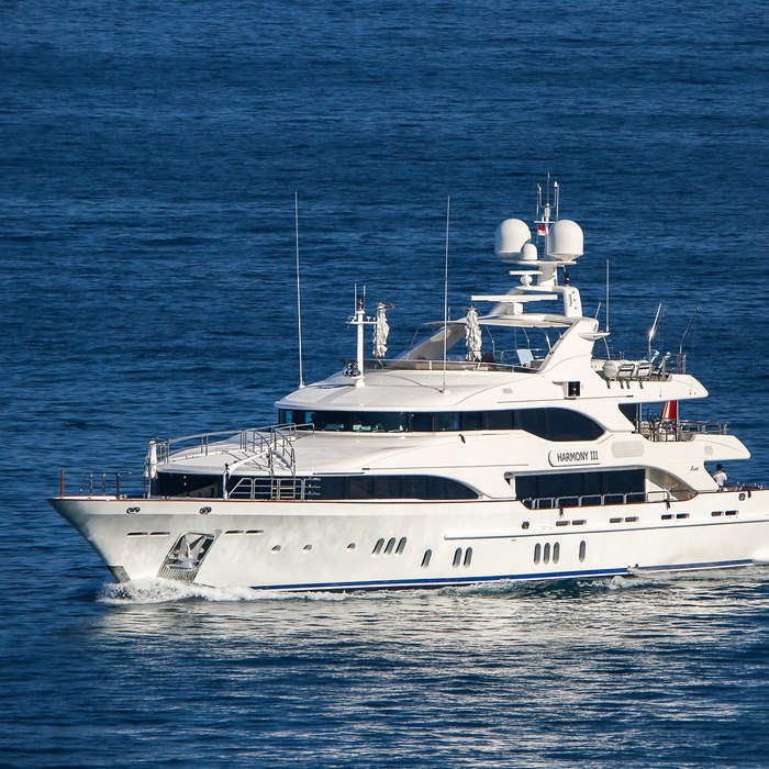 Harmony III yacht exterior 2