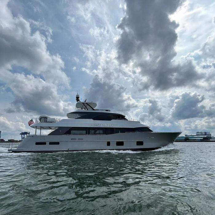 Patriot yacht exterior 2