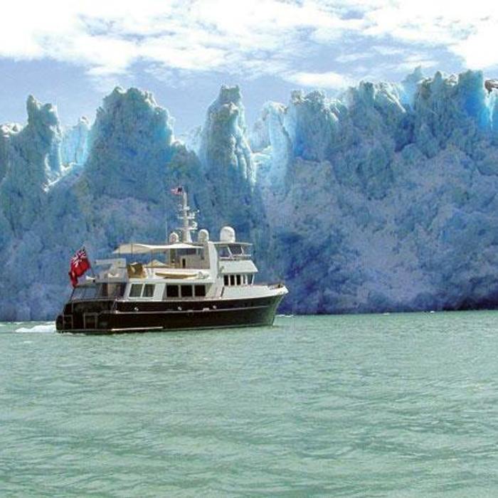 Blue Pearl yacht exterior 2