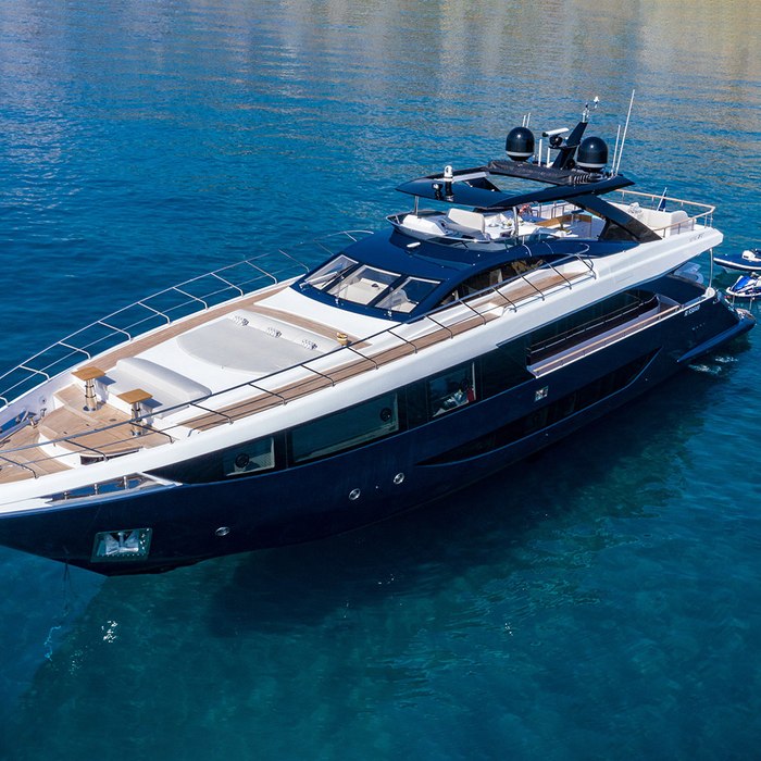 Angiola yacht exterior 2