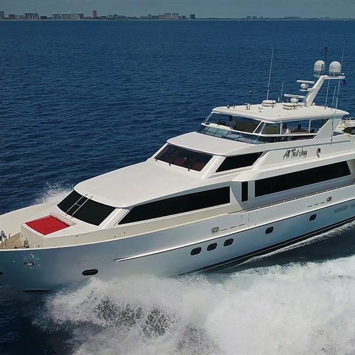 Dunia yacht exterior 2