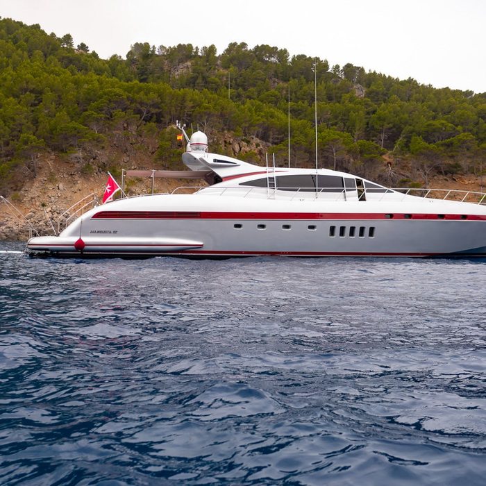 La Digue yacht exterior 43