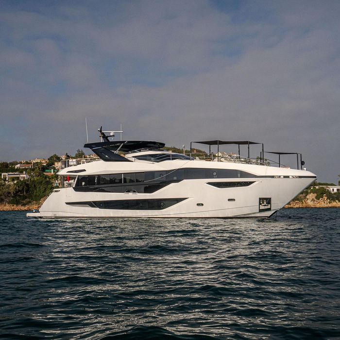 Lady M yacht exterior 2