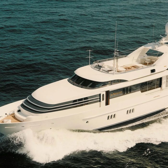 Caserta yacht exterior 2