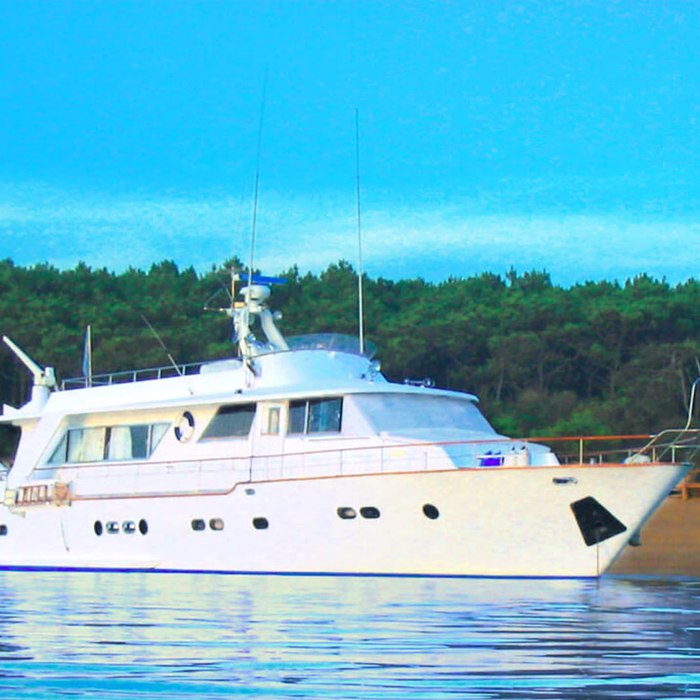 Hathor yacht exterior 2