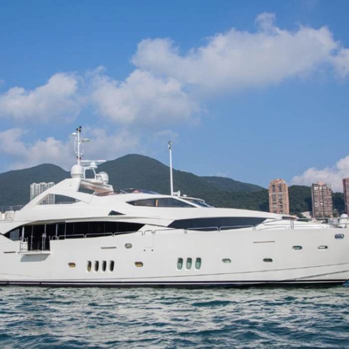 King of Oil yacht exterior 2