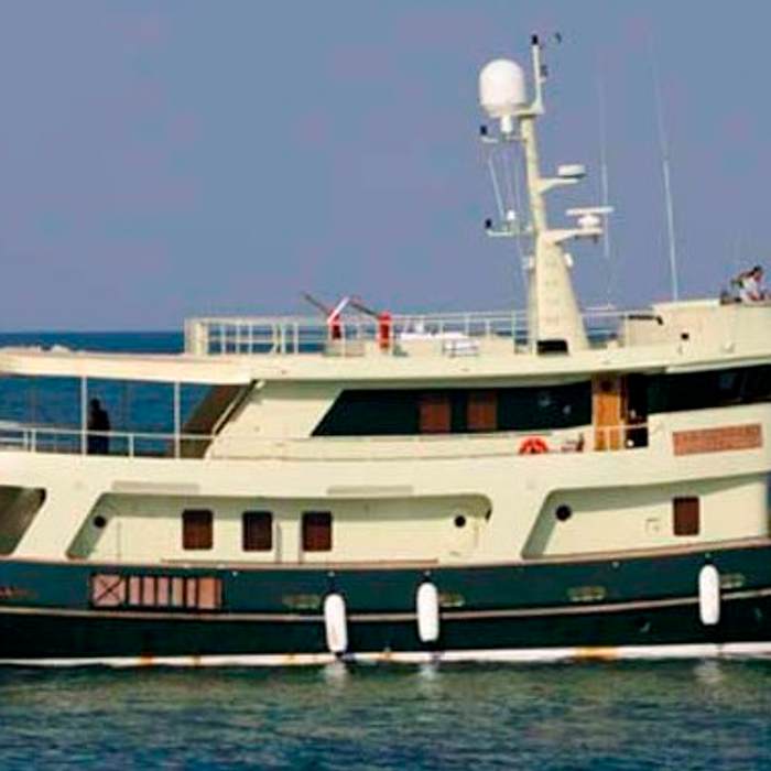 San Gennaro yacht exterior 3