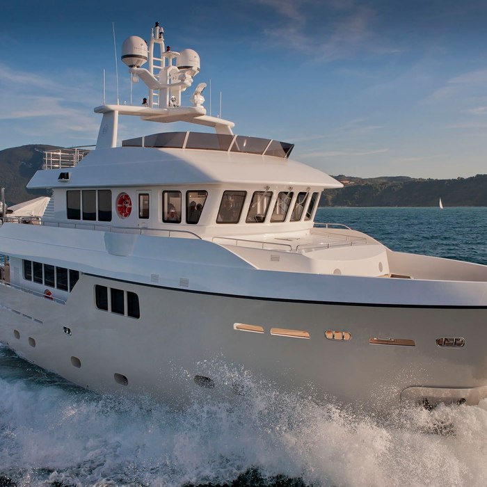 C yacht exterior 2