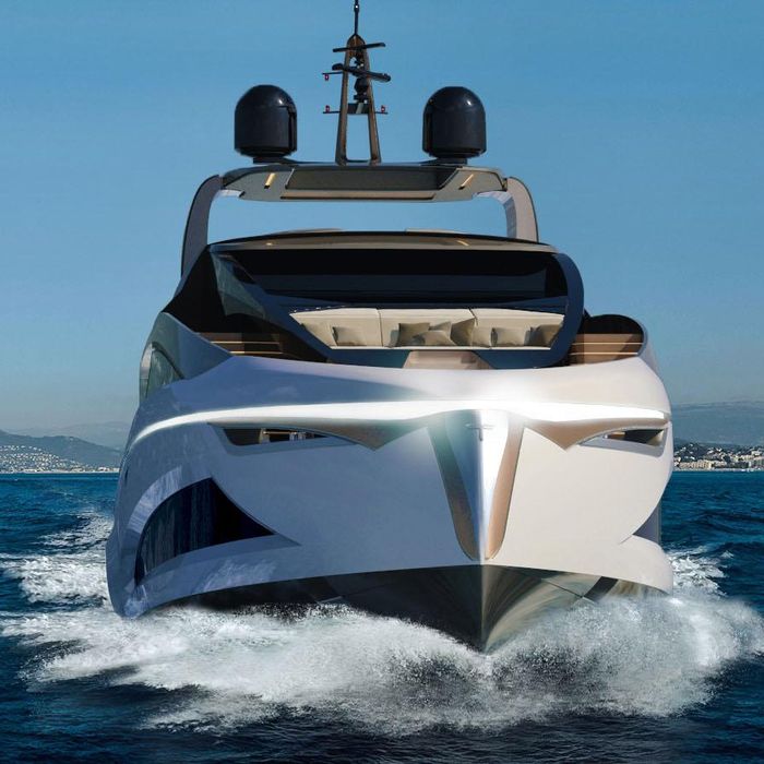 White Pearl yacht exterior 2