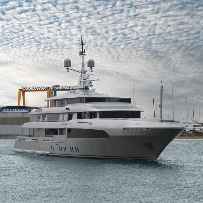 Regina Ditalia yacht exterior 2