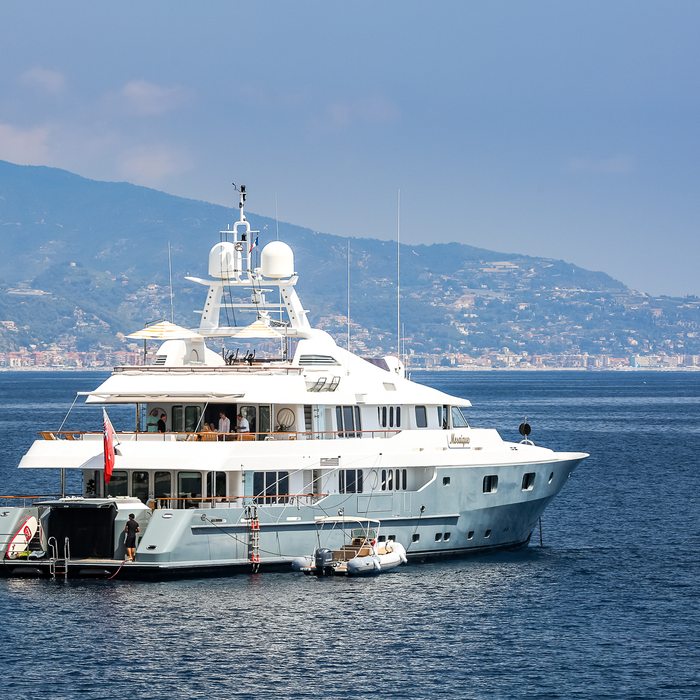 Mosaique yacht exterior 2