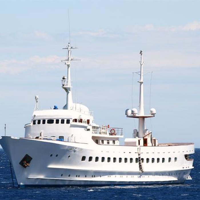 Blue Dawn yacht exterior 2