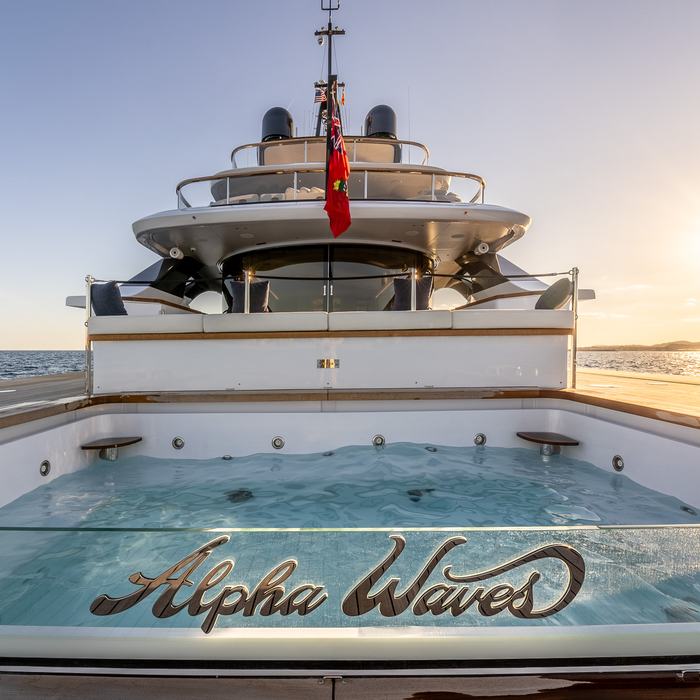 Alpha Waves yacht exterior 19