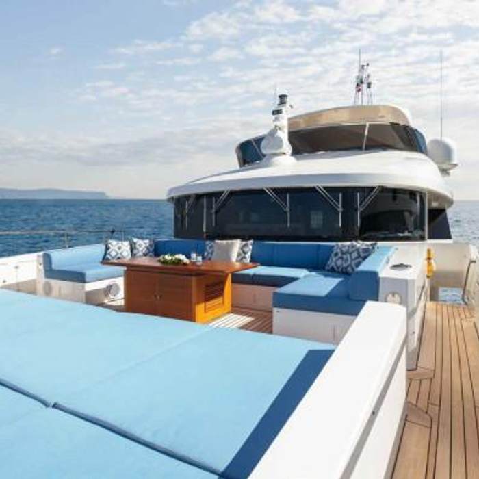 Miss Lily yacht exterior 18