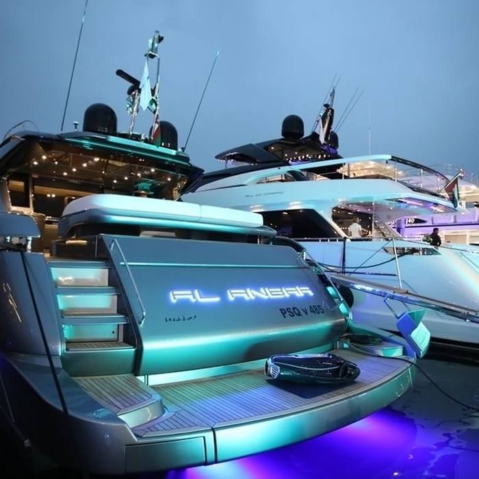 Al Anbar yacht exterior 2