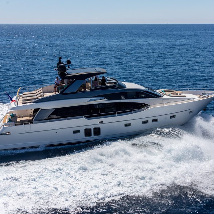 Regine Of Cannes yacht exterior 2