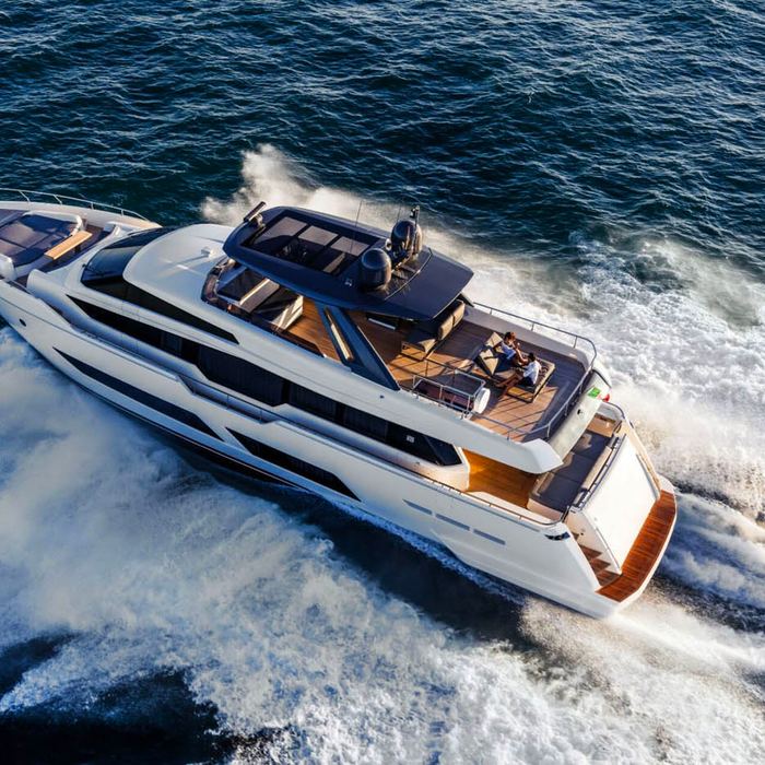 E3 yacht exterior 2