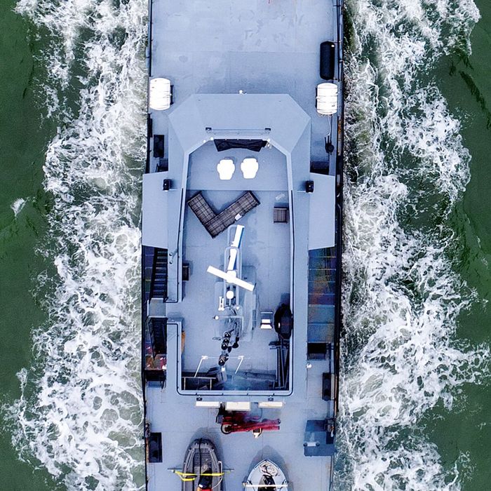Anne S. Pierce yacht exterior 2
